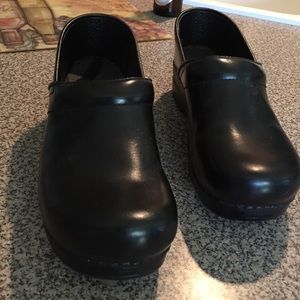 Dansko black Nursing shoes