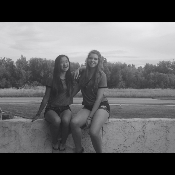 Meet your Posher, Maya - Picture 2 of 2