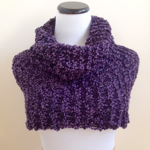 Knit infinity wrap - Picture 2 of 3