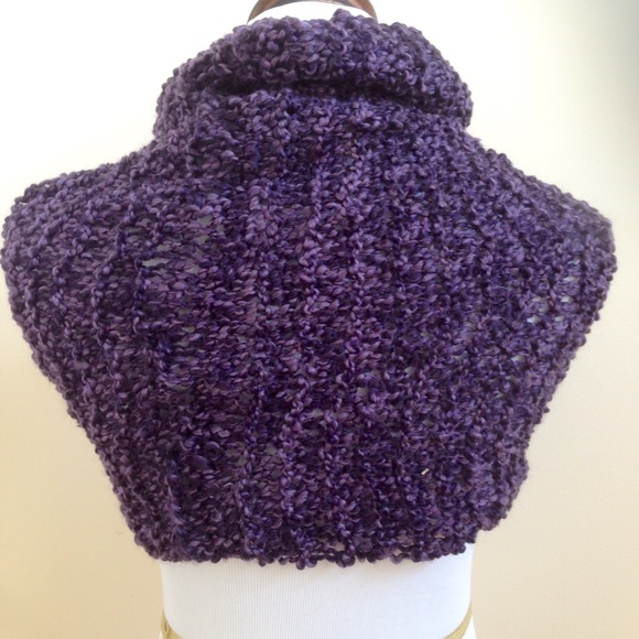 Knit infinity wrap - Picture 3 of 3