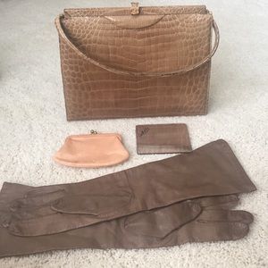 Lucille de Paris purse set!