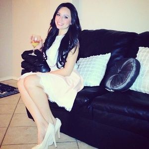 Meet your Posher, Anabel