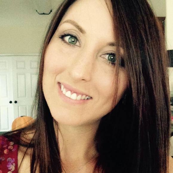 Meet your Posher, Jennifer - Picture 1 of 1