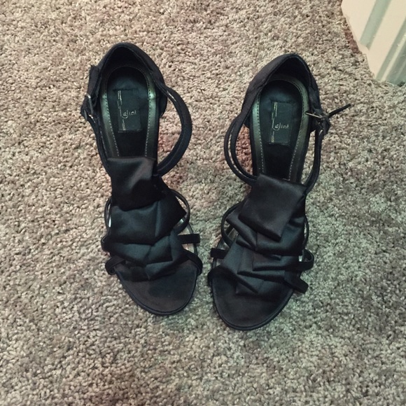 Glint black heels