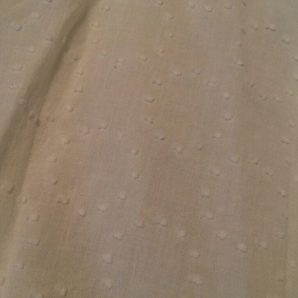 Size medium crcle dot pattern sleeveless blouse - Picture 3 of 3