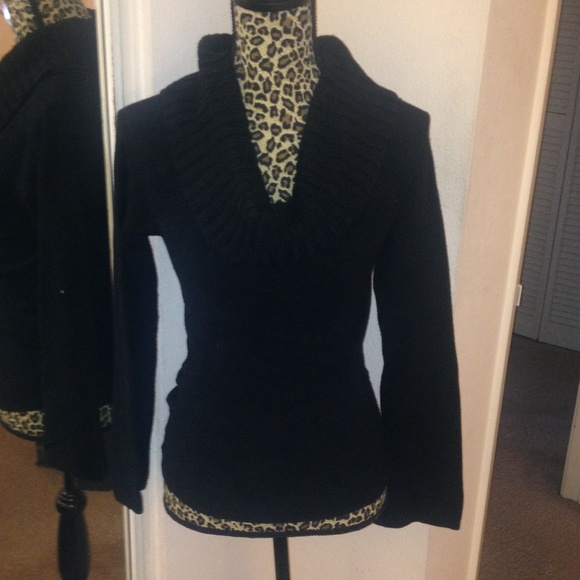 Black Off the Shoulders Long-sleeve Sweater - Picture 2 of 5