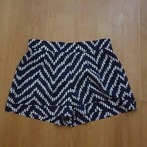Retro Chevron  shorts