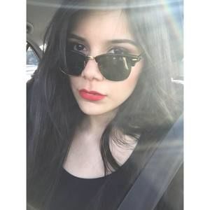 Meet your Posher, Ileana