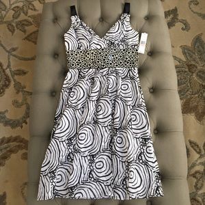 New Carmen Marc Valvo sequined Party Dress size 2