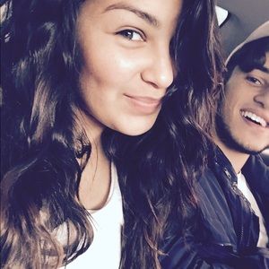 Meet your Posher, Alicia