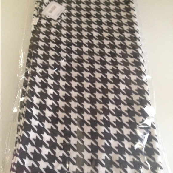 Houndstooth Scarf !