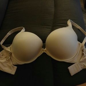 Victoria Secret Body by Victoria Bra