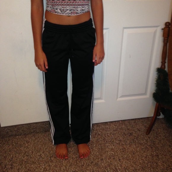 sweatpants - Picture 2 of 3