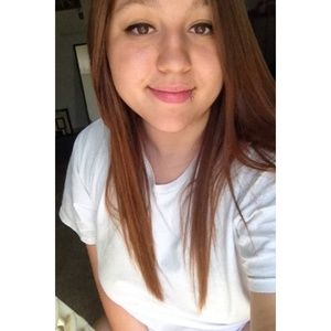 Meet your Posher, Abbey