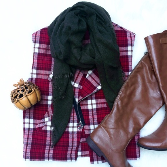NEW🚩Red Plaid Vest