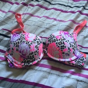 Victoria secrets Pink Bra