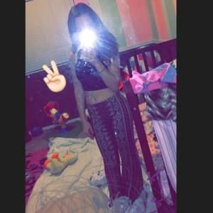 Meet your Posher, Mia