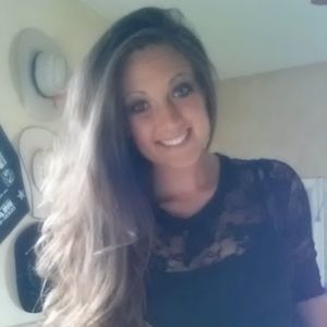 Meet your Posher, Joelle