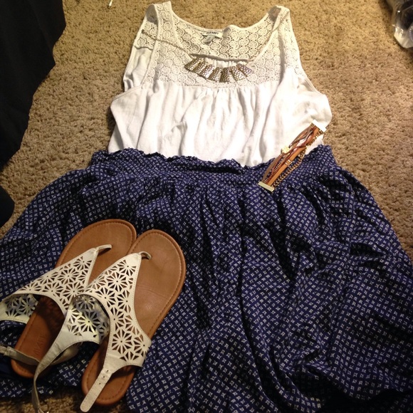 Navy Old Navy Skirt with white flower detail