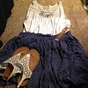 Navy Old Navy Skirt with white flower detail