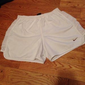 white nike running shorts