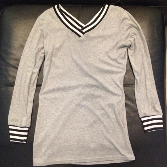 Flash sale🌟gray long sleeve top - Picture 1 of 4