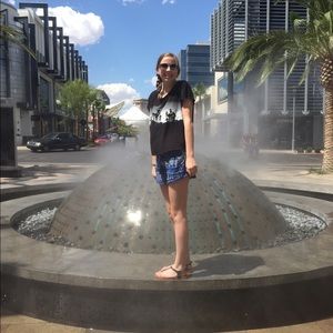 Meet your Posher, Sara