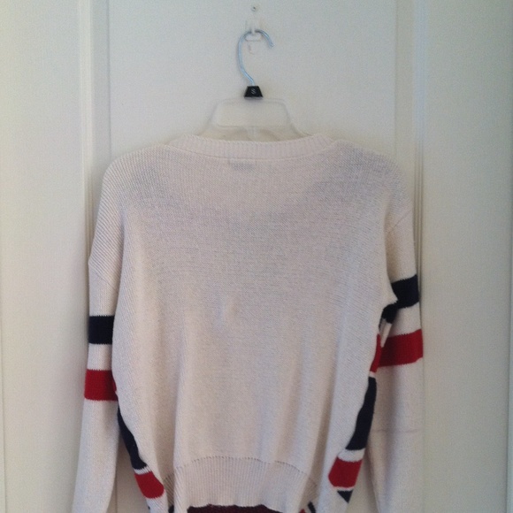 London Sweater size Small - Picture 3 of 3