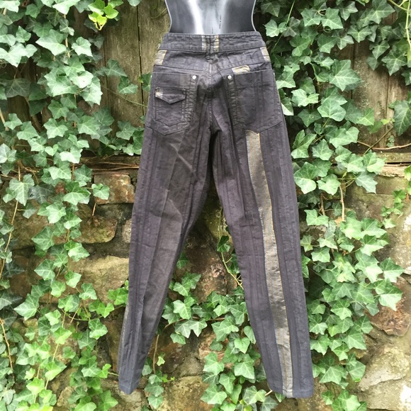 Poleci Pinstriped Metallic Skinny pants Size 2 - Picture 3 of 4