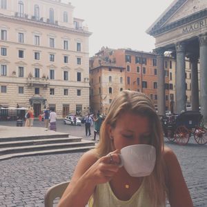 Meet your Posher, Laura