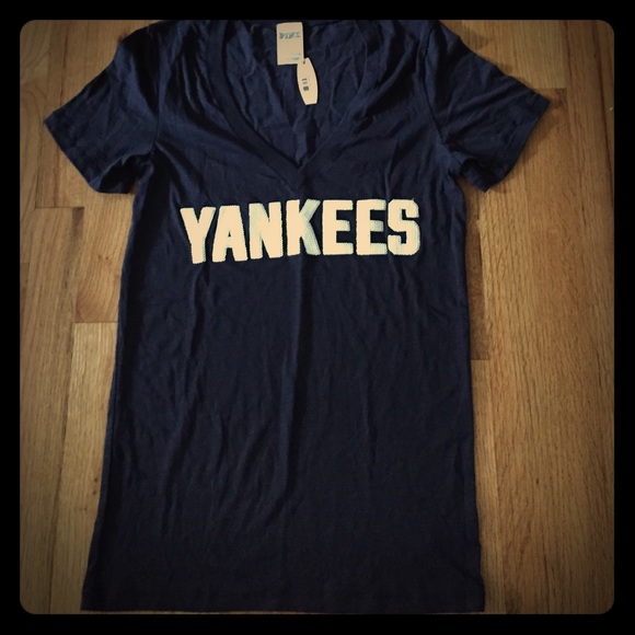 Victoria's Secret Pink Yankees tee