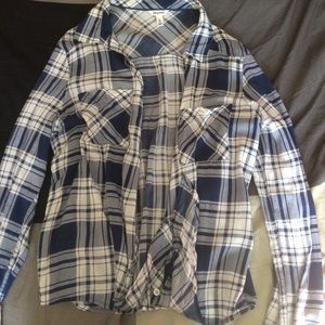 Cropped plaid shirt