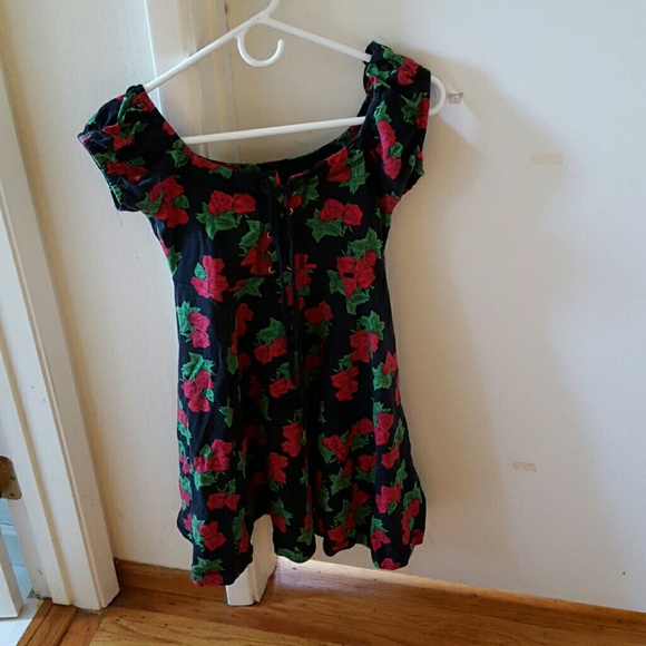 Black and Red Rose Betsey Johnson Dress