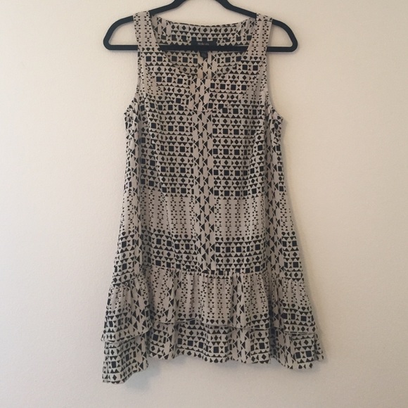 Beige and Black Sleeveless Tunic