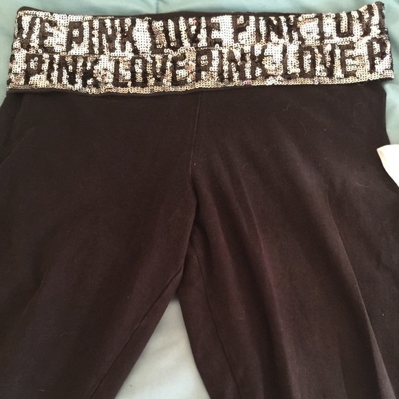 Rare vs pink bling leggings