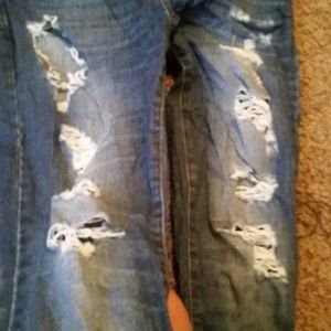 Forever 21 ripped skinny jeans