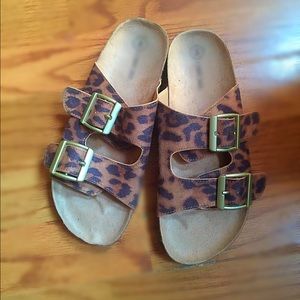 Leopard sandals💰