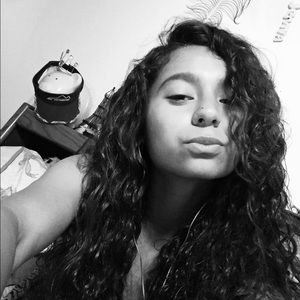 Meet your Posher, Jenna