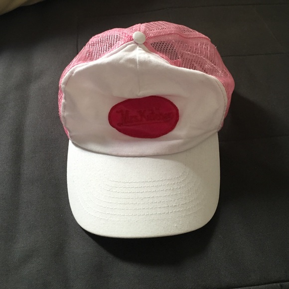 Hat/pink&white:)