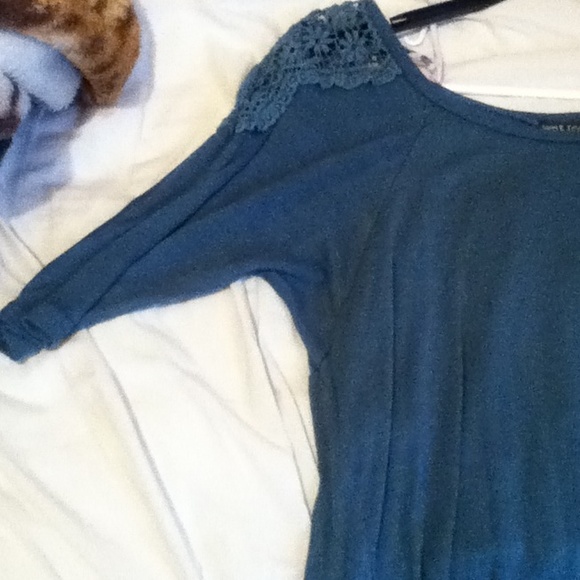 Top - Picture 3 of 3