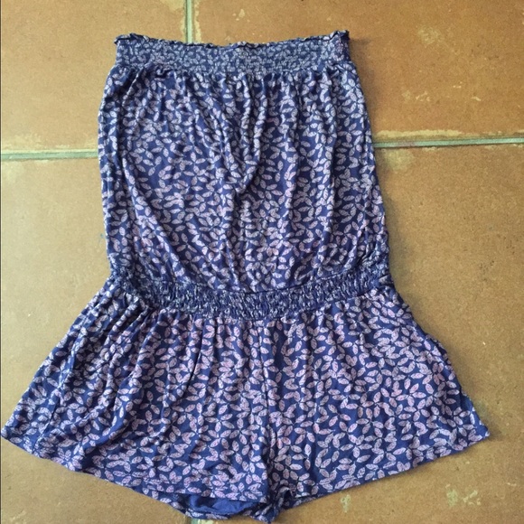 🚫traded🚫 Purple Leaf Print strapless Romper