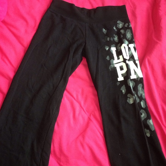 LOVE PINK sweats