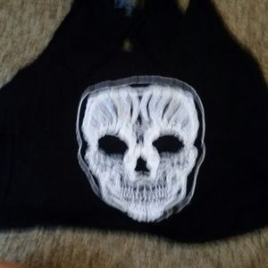 Black tank top with lace skull