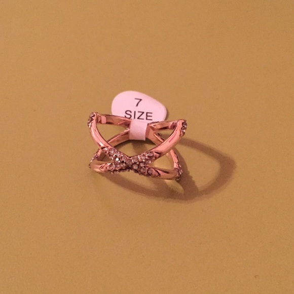 Gold diamond ring - Picture 2 of 4