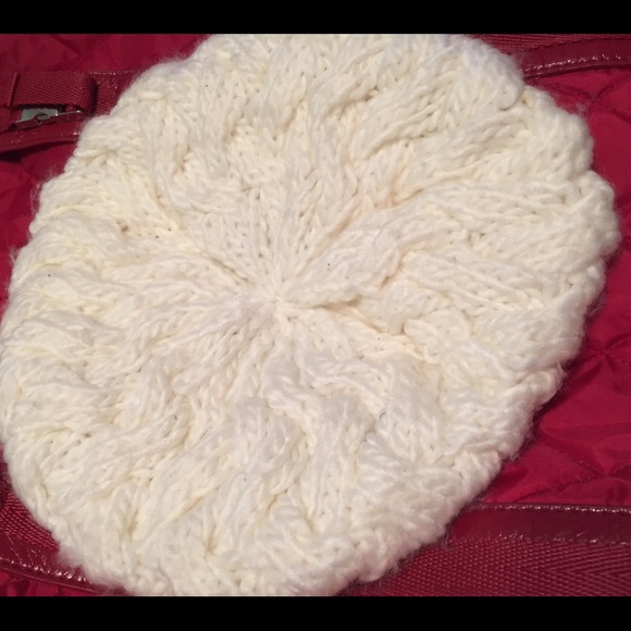 Calvin Klein knit hat - Picture 1 of 4