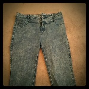 Very good condition high waisted jeans