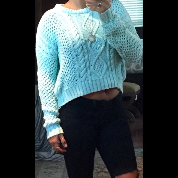 Light blue, long sleeve, crop-top sweater