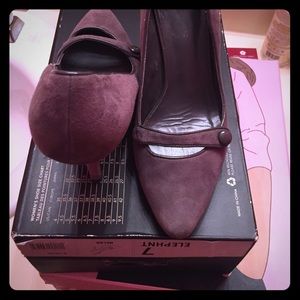 Banana Republic Shoes - BR suede pumps Banana Republic Shoes - BR suede pumps