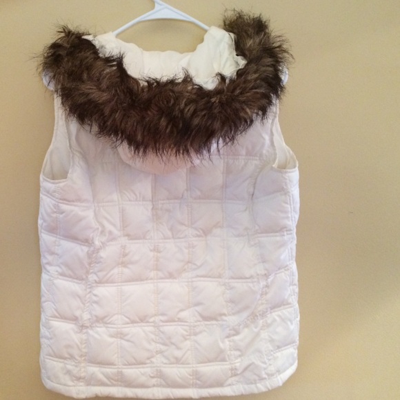 GAP Jackets & Blazers - Gap Faux Fur Puff Vest-White or Brown