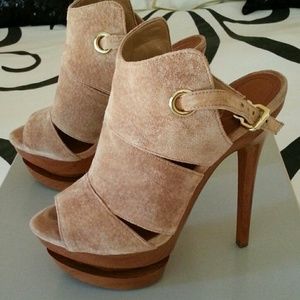 Jessica Simpson shoes